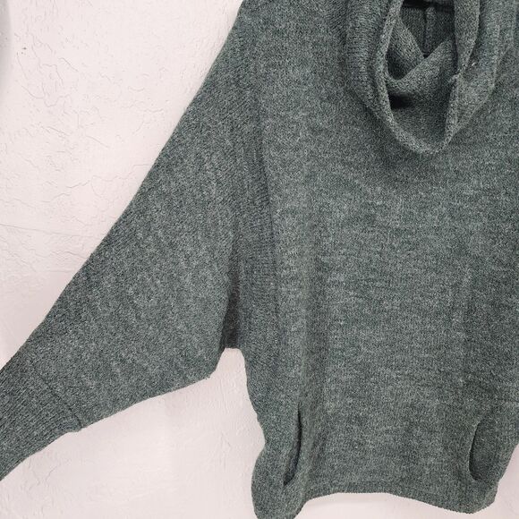 Emerald Green Wool Knit Cowl Neck Batwing Sweater Pouch Pocket Size Unknown or L - Picture 2 of 4